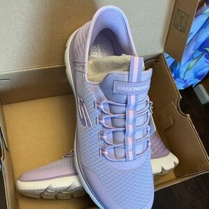 Skechers Women's Light Purple Sneakers